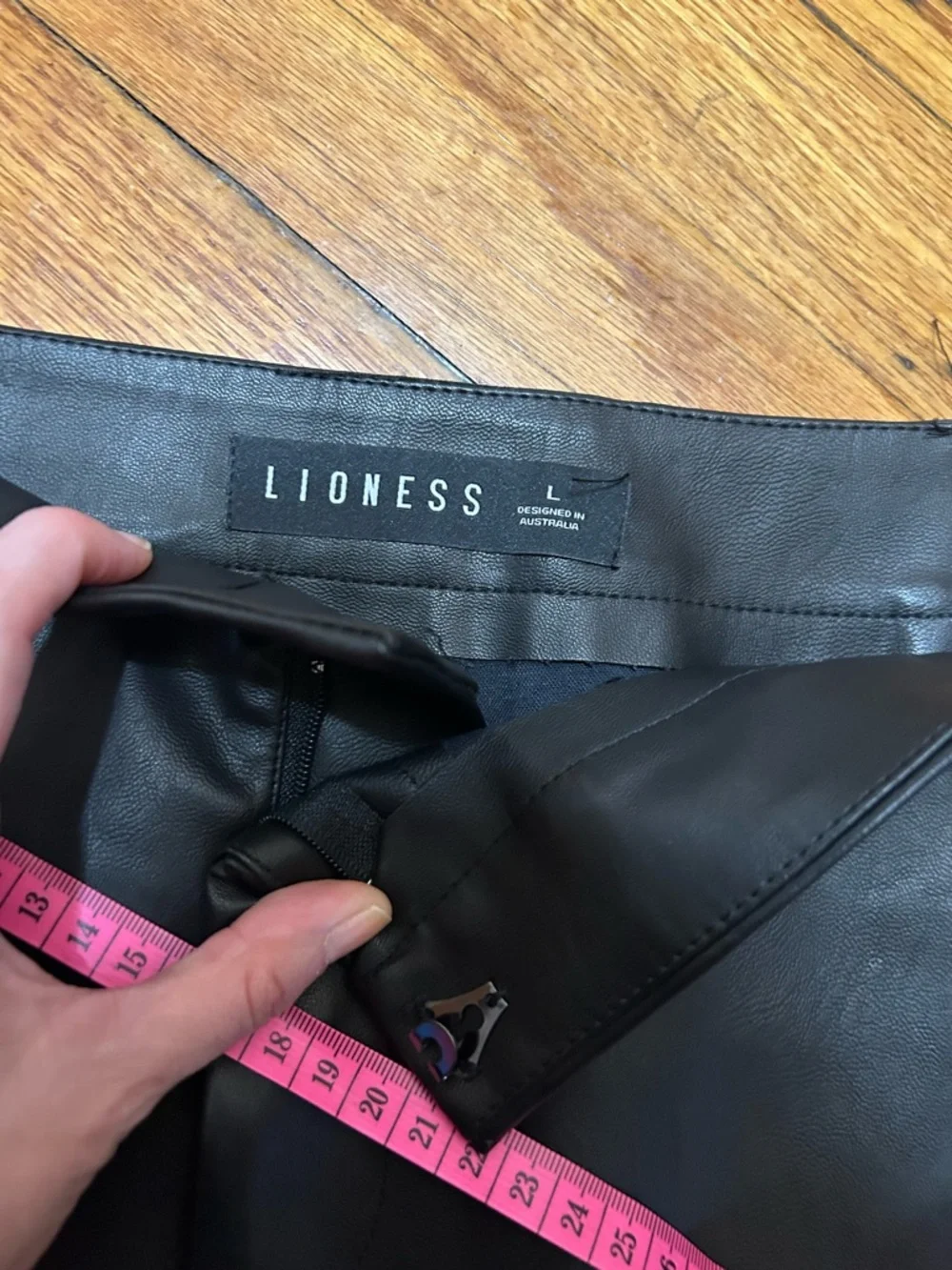Lioness‎ Rhode Faux Leather Mini Skirt in Onyx With Built In Shorts Size Large
